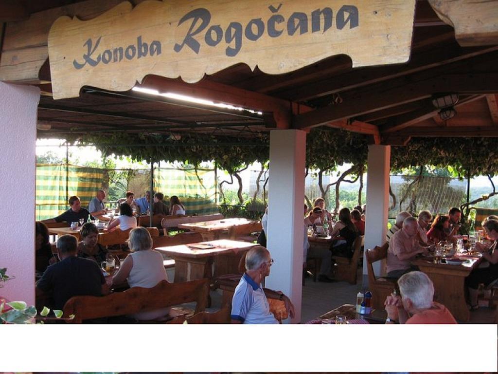 Bed And Breakfast Rogocana ラビン 部屋 写真