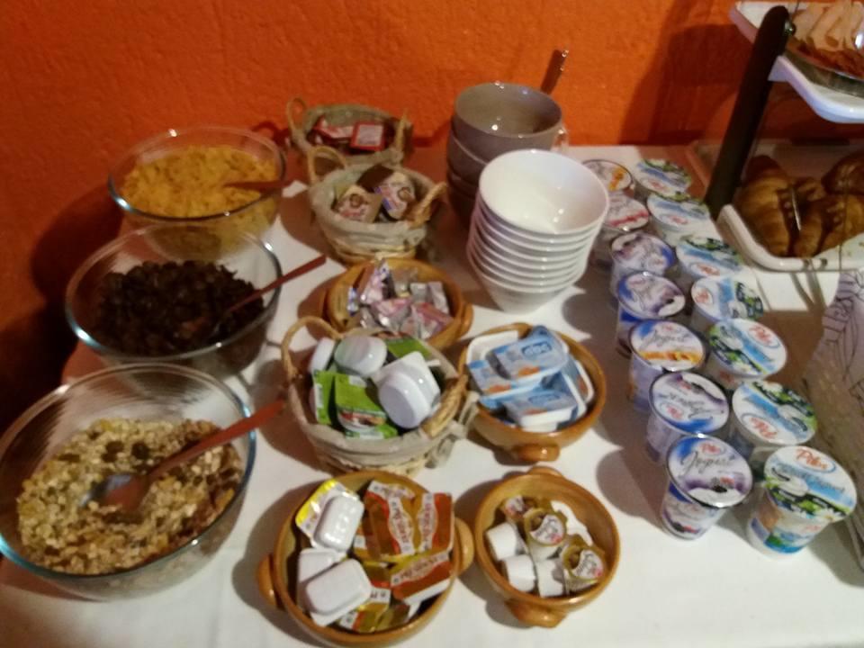 Bed And Breakfast Rogocana ラビン エクステリア 写真